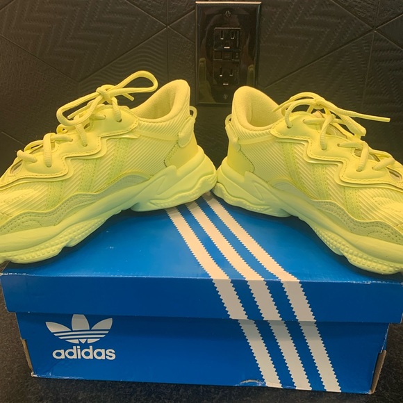 Adidas Ozweego green - Picture 3 of 7